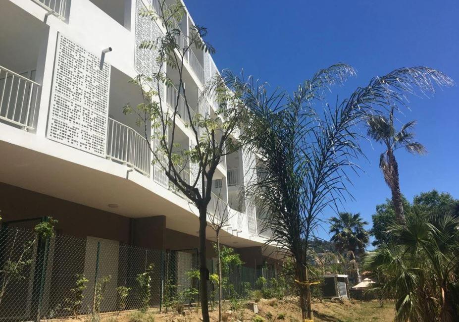 De La Bocca Apartment *